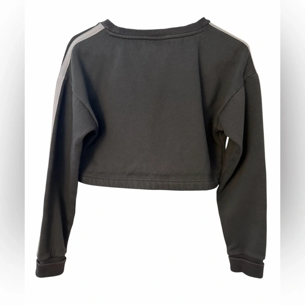 Gymshark Legacy Cropped Crewneck Size Medium - Picture 3 of 11
